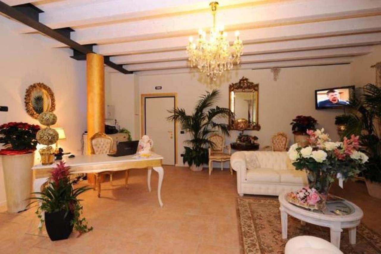 Residence Ca Di Capri Bussolengo Exterior foto